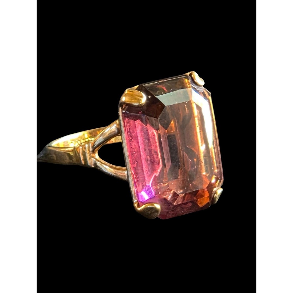 Avon Smokey Topaz Amethyst Glass Emerald Cut Cab Split Shank Ring  Size 7